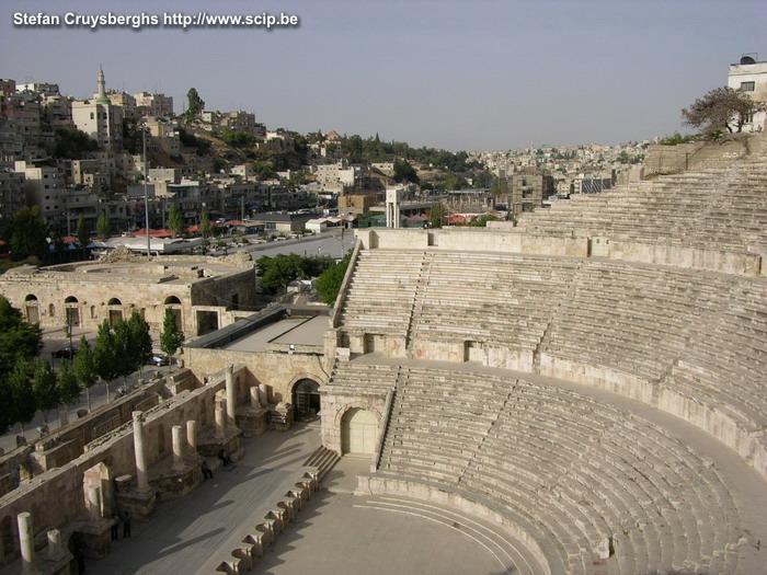 Amman - Theater Het Romeinse theater in het centrum van Amman, de hoofdstad van Jordanië. Het is gebouwd in de 2e eeuw v. Chr. en er was plaats voor 6000 mensen. Stefan Cruysberghs